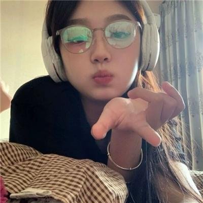 叔比狗..恐怖稻草人